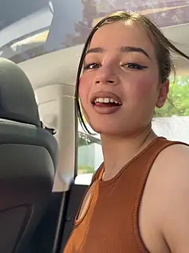 SophiaXJohn online show from 05/26/26, 04:36