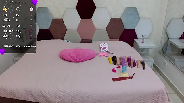 angel blue online show from 09/11/25, 04:51