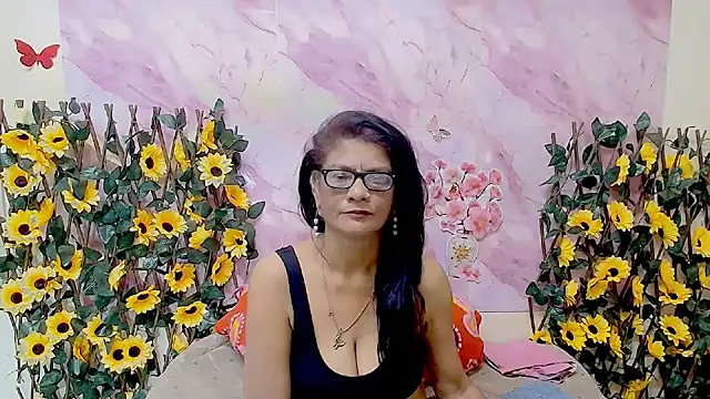 IndianAllure online show from 01/06/26, 05:33