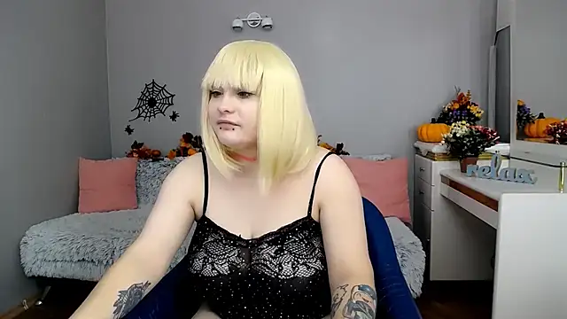 Estheri online show from 11/03/25, 07:20