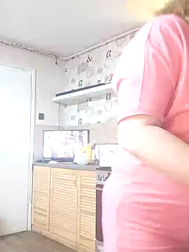 Snapshot of Elza01 chatting on 03/04/25, 09:51 Elza01 online show from 03/04/25, 09:51