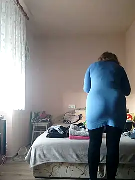 Snapshot of Elza01 chatting on 03/16/25, 07:37 Elza01 online show from 03/16/25, 07:37