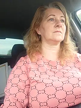 Snapshot of Elza01 chatting on 10/03/25, 05:48 Elza01 online show from 10/03/25, 05:48