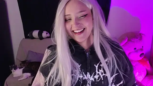 KuroChan420 online show from 03/12/25, 02:52