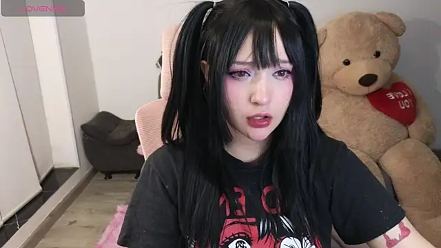 KuroChan420 online show from 04/08/26, 02:00