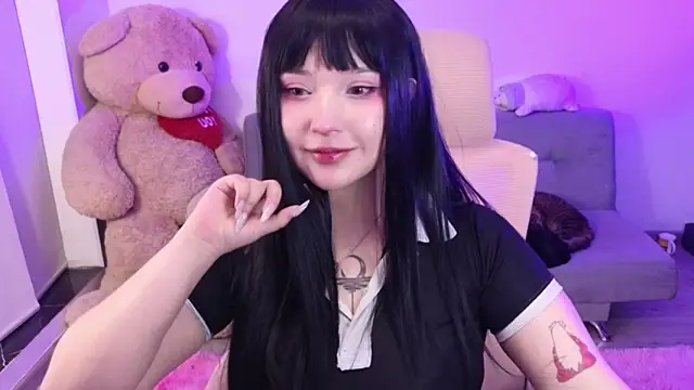 KuroChan420 online show from 05/15/26, 02:07
