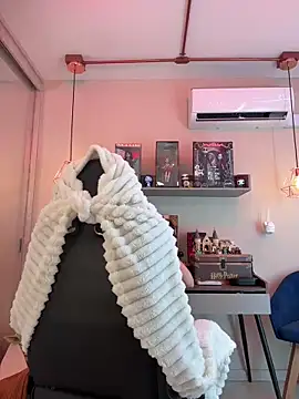 Zoe Bae online show from 02/01/25, 04:33