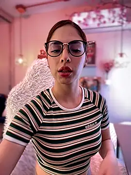 Zoe Bae online show from 10/09/25, 09:46