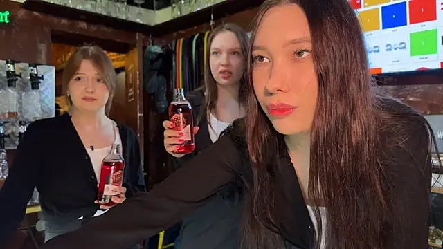 Snapshot of dirtypub chatting on 12/05/24, 02:11 dirtypub online show from 12/05/24, 02:11