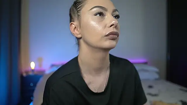 TiffanyPierce online show from 02/04/26, 09:09