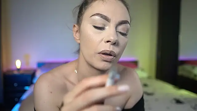 TiffanyPierce online show from 07/12/26, 08:11