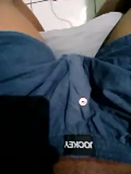 Snapshot of Thato09024573 chatting on 01/11/26, 09:25 Thato09024573 online show from 01/11/26, 09:25