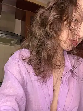 MissAnuta online show from 05/17/26, 03:52