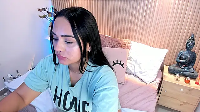 Snapshot of AMELIE_xx chatting on 01/09/25, 04:39 AMELIE xx online show from 01/09/25, 04:39