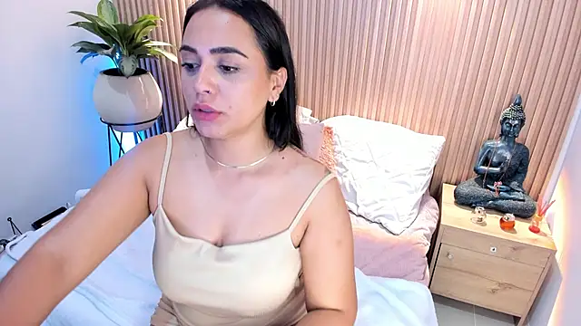 Snapshot of AMELIE_xx chatting on 01/24/25, 05:10 AMELIE xx online show from 01/24/25, 05:10