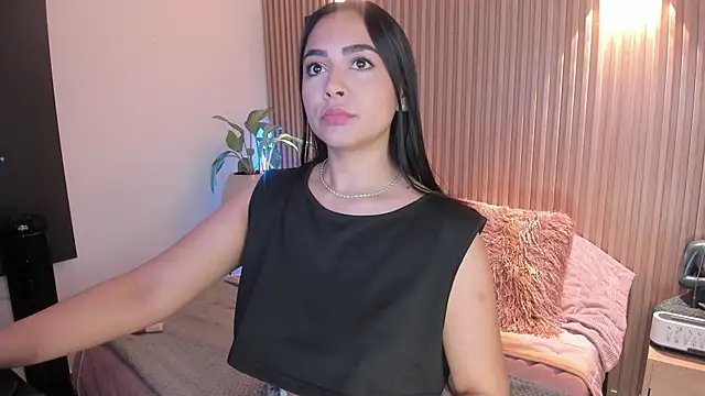 Snapshot of AMELIE_xx chatting on 11/05/25, 12:16 AMELIE xx online show from 11/05/25, 12:16