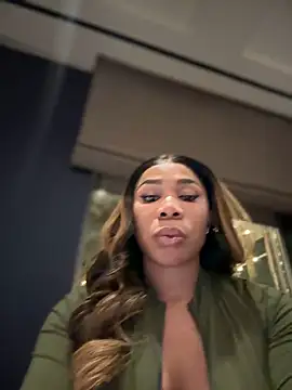 Belle    online show from 12/21/24, 12:53