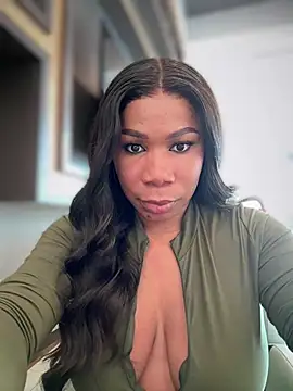 Belle    online show from 03/08/25, 10:56