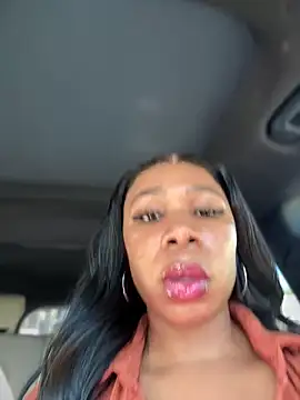 Belle    online show from 10/11/25, 04:27