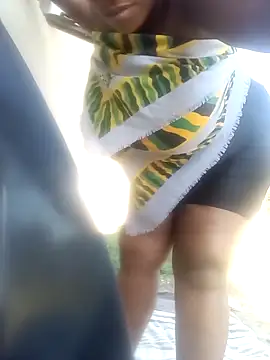 Choco-Coco10 online show from 10/24/25, 02:13