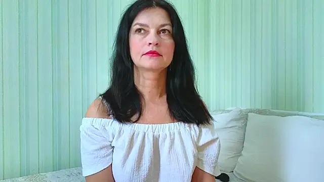  Lily  online show from 04/03/26, 08:12