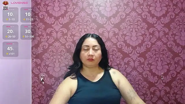 Snapshot of juliana_diaz chatting on 07/11/26, 01:14 juliana diaz online show from 07/11/26, 01:14