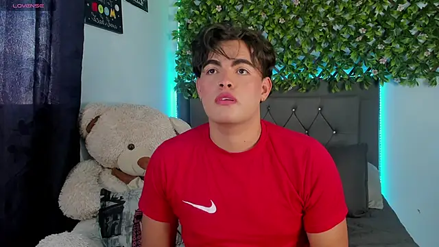 Snapshot of kamii_22 chatting on 01/11/25, 05:29 kamii 22 online show from 01/11/25, 05:29