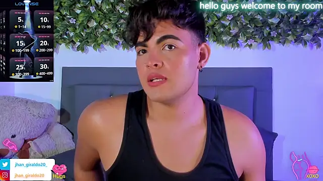 Snapshot of kamii_22 chatting on 10/09/25, 01:53 kamii 22 online show from 10/09/25, 01:53