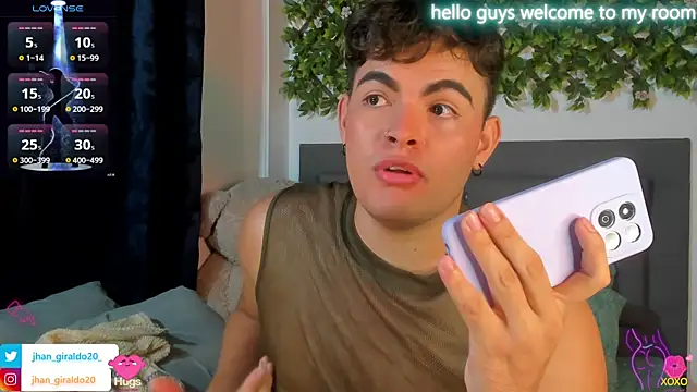 Snapshot of kamii_22 chatting on 11/09/25, 12:31 kamii 22 online show from 11/09/25, 12:31