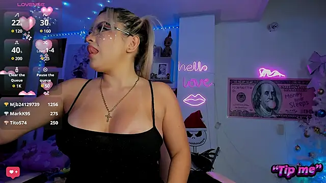 Snapshot of may_aceros chatting on 12/08/24, 04:14 may aceros online show from 12/08/24, 04:14