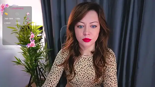 Snapshot of GirlfriendNina chatting on 02/02/26, 04:55 GirlfriendNina online show from 02/02/26, 04:55