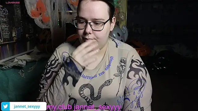 JannetPie online show from 11/10/25, 05:23