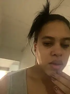 Snapshot of AlondraDiossa03 chatting on 03/04/26, 04:35 AlondraDiossa03 online show from 03/04/26, 04:35