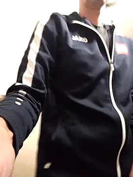 Geiler-boy313 online show from 12/29/24, 03:46