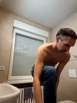 Geiler-boy313 online show from 12/21/25, 06:04