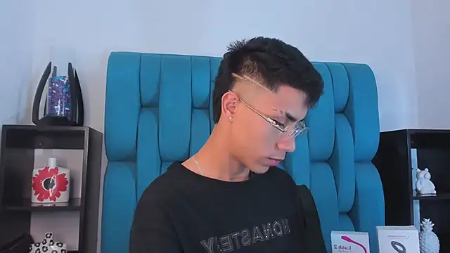 AlanNaughty online show from 12/27/24, 08:07