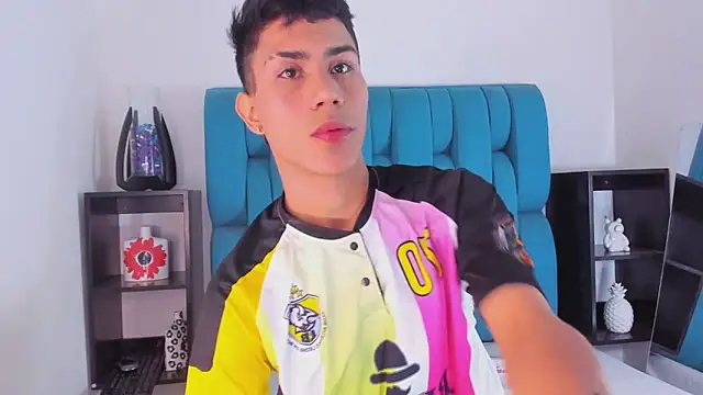 AlanNaughty online show from 01/05/25, 09:03