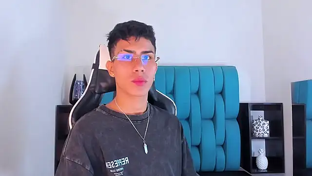 AlanNaughty online show from 01/24/25, 10:51