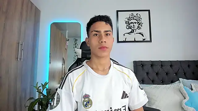 AlanNaughty online show from 05/04/26, 08:16