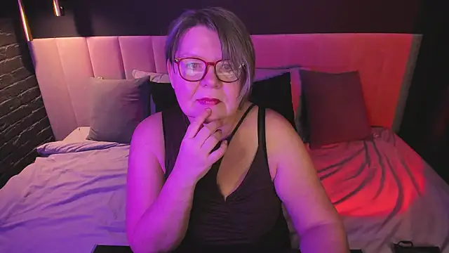 Snapshot of Shannonshine chatting on 01/15/26, 05:12 Shannonshine online show from 01/15/26, 05:12