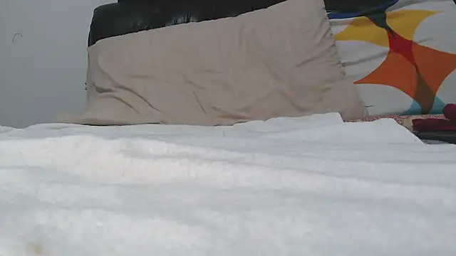 Snapshot of saaramiller chatting on 01/04/25, 06:19 saaramiller online show from 01/04/25, 06:19