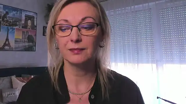 vanessa chat online show from 03/03/25, 02:26