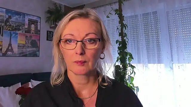 vanessa chat online show from 09/23/25, 01:36