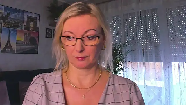 vanessa chat online show from 01/18/26, 02:21