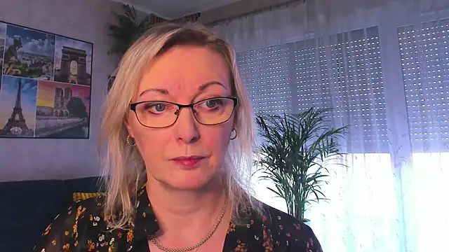 vanessa chat online show from 03/12/26, 02:23