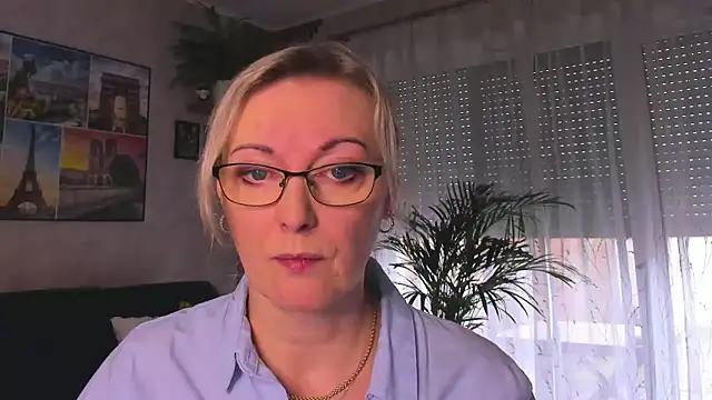 vanessa chat online show from 03/25/26, 02:12