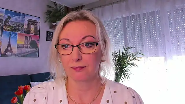 vanessa chat online show from 05/12/26, 01:30
