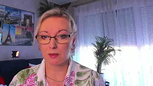 vanessa chat online show from 05/25/26, 01:17