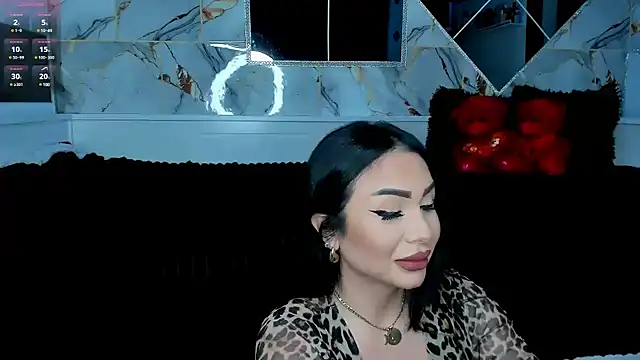 Snapshot of mistress_meryem chatting on 02/04/25, 10:02 mistress meryem online show from 02/04/25, 10:02