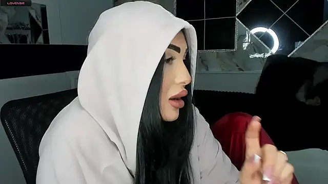 Snapshot of mistress_meryem chatting on 03/04/25, 02:27 mistress meryem online show from 03/04/25, 02:27